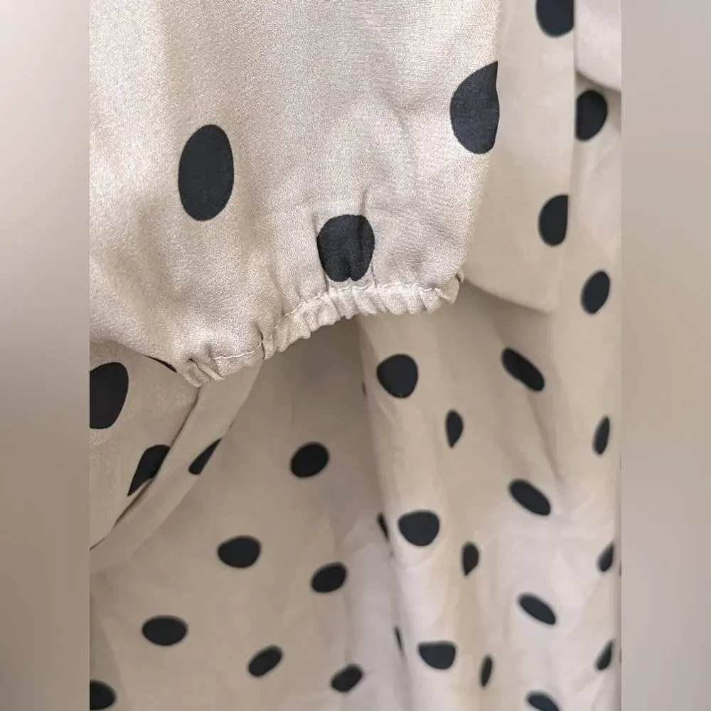 Cure Polka-Dotted Long Sleeve Blouse - Picture 7 of 7